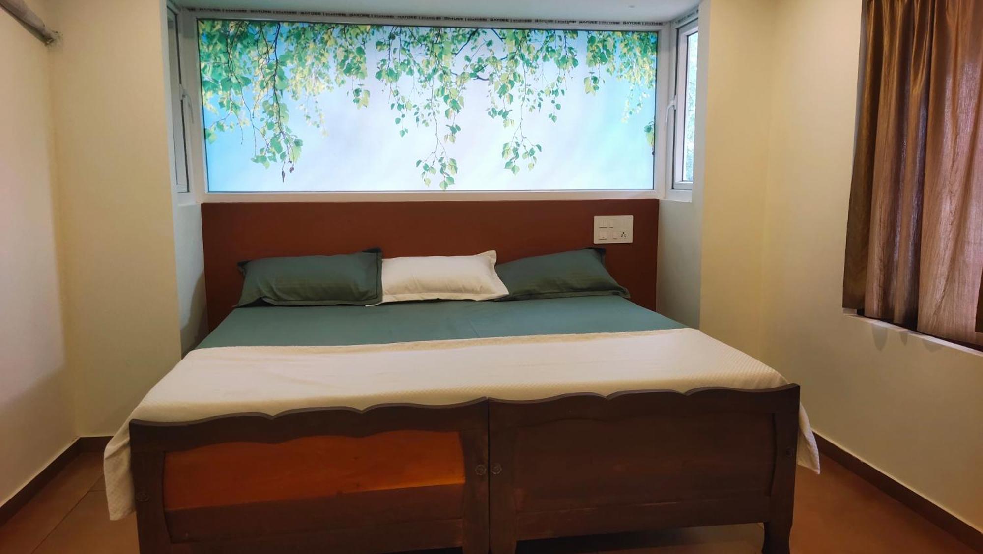 Ambadi'S Villa -Lake View Resort Pallipuram Exterior photo